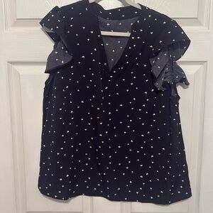 Black and white hearts ruffle sleeve v-neck top
